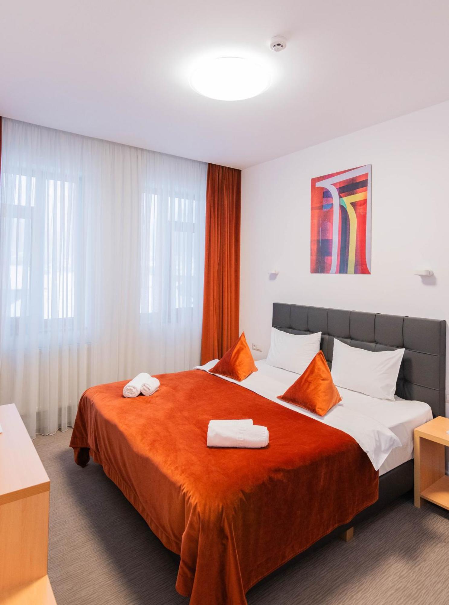 Hotel Urban Baia Mare Exteriör bild
